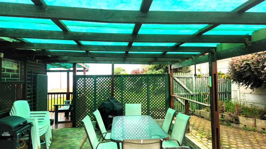 3 Bedroom Property for Sale in Dana Bay Western Cape